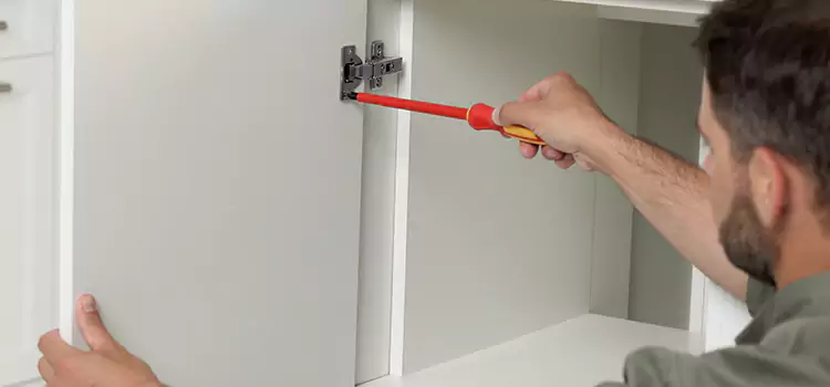 Screen Door Hinge Repair Machesney Park